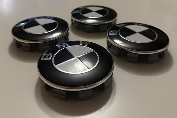 4 pcs (Set) 68mm - 2.68inch Black & White BMW Wheel Center Hub Caps (36136783536)